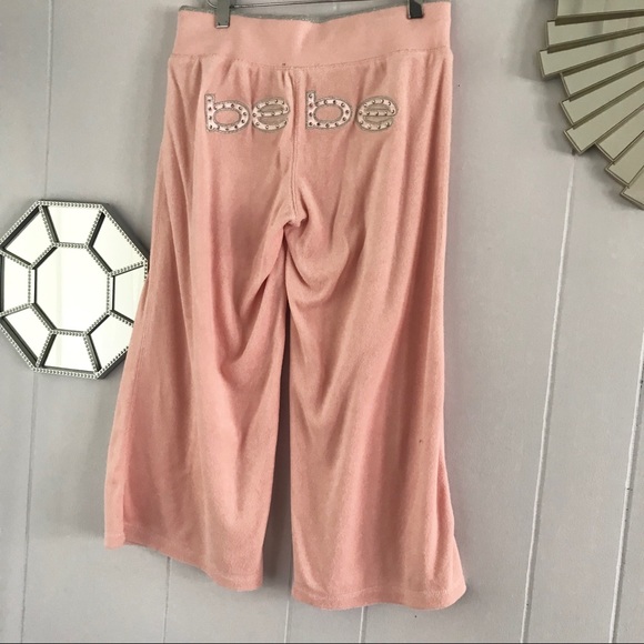Y2K 00s Esque BEBE Pale Pink Rhinestone Capri Pants XS - Picture 5 of 7